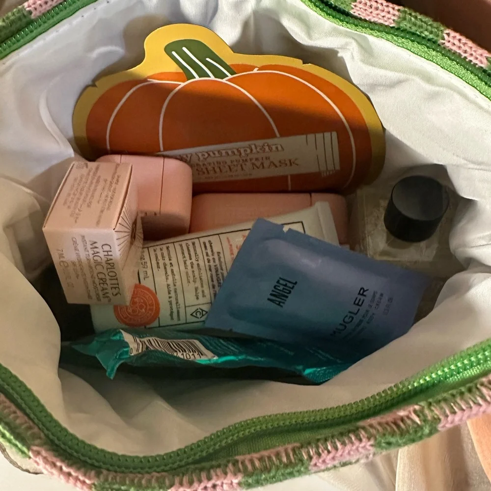 Beauty Bundle - Picture 10 of 11